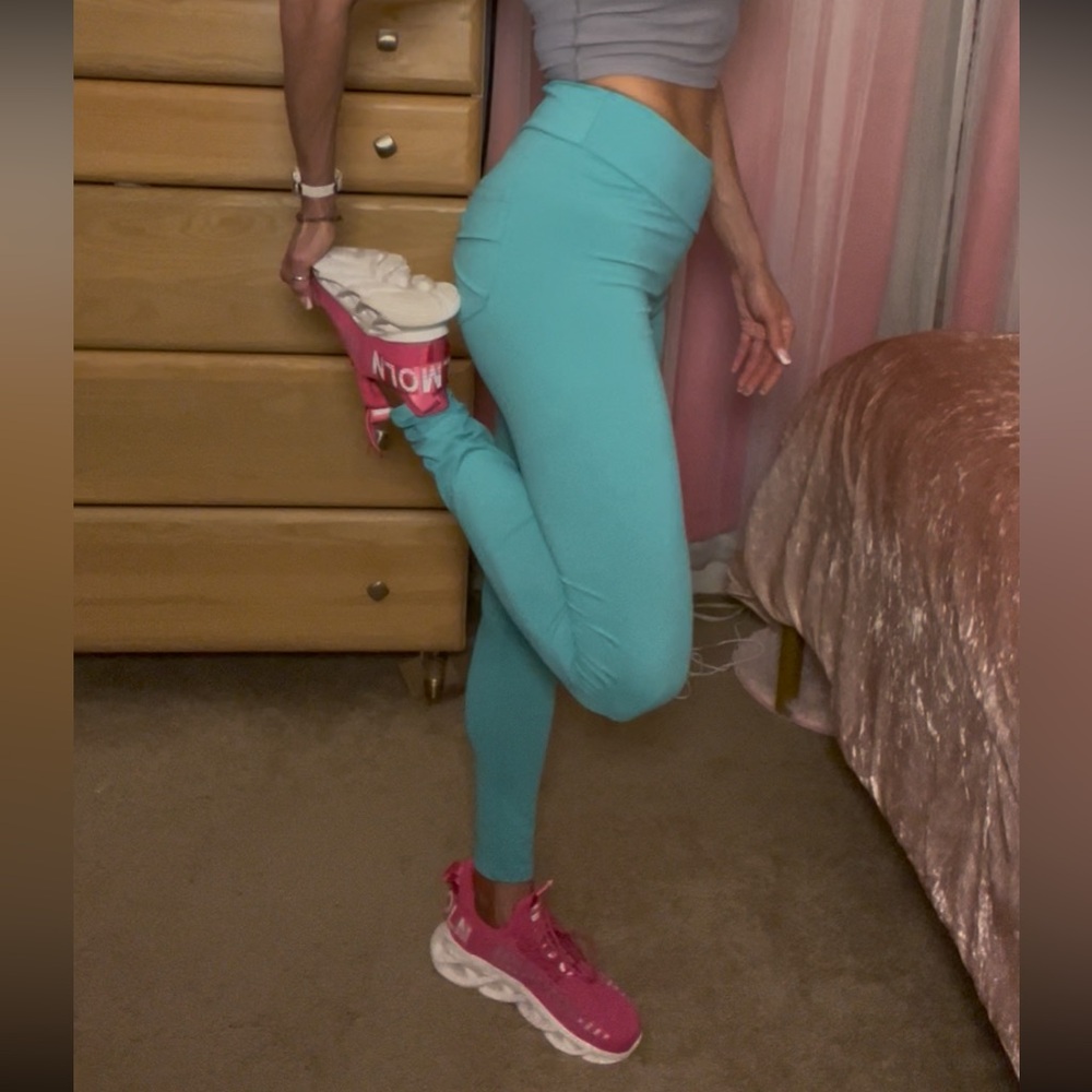 Women's Aqua Leggings
